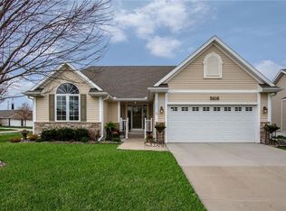 5616 NW 93rd St, Johnston, IA 50131