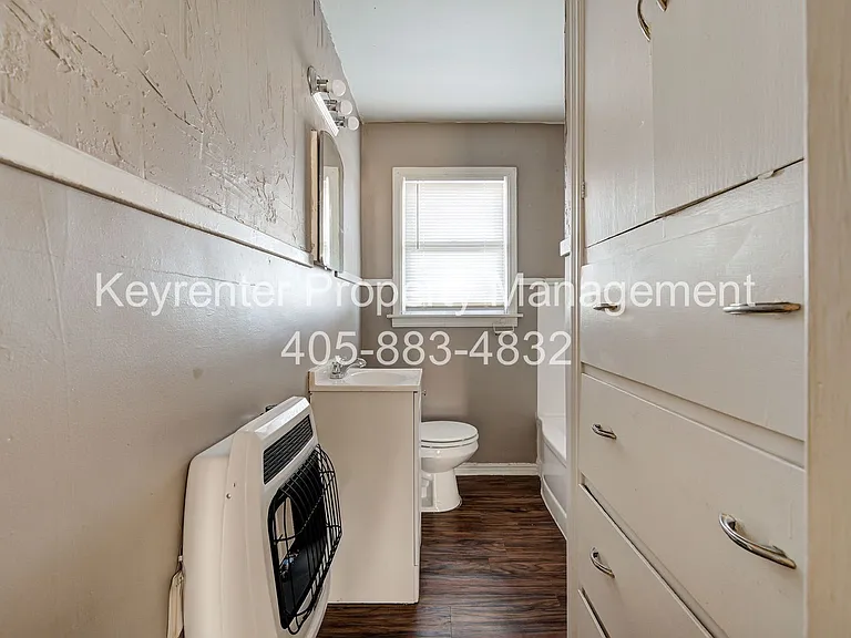 SW 27th St Complex — Photo 18