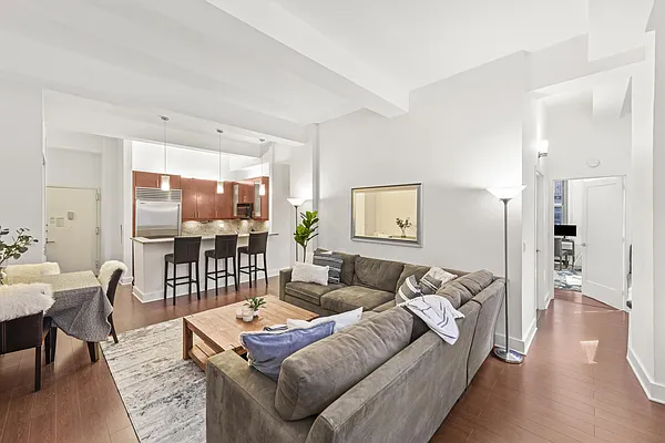 Sold by Compass | media 1