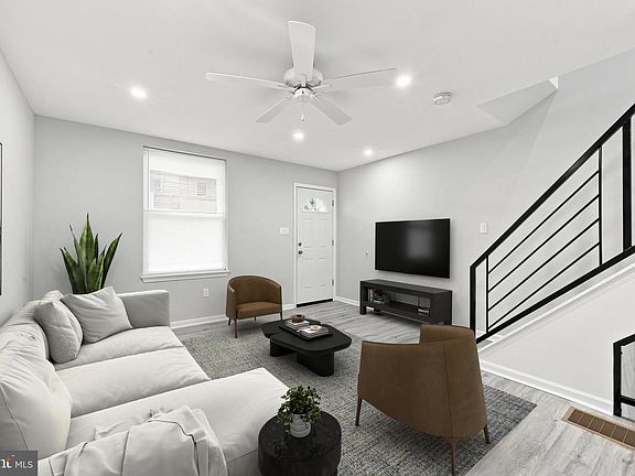 3rd image of 2010 S Alden St