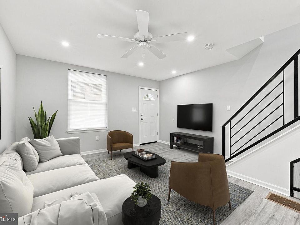 1st image of 2010 S Alden St