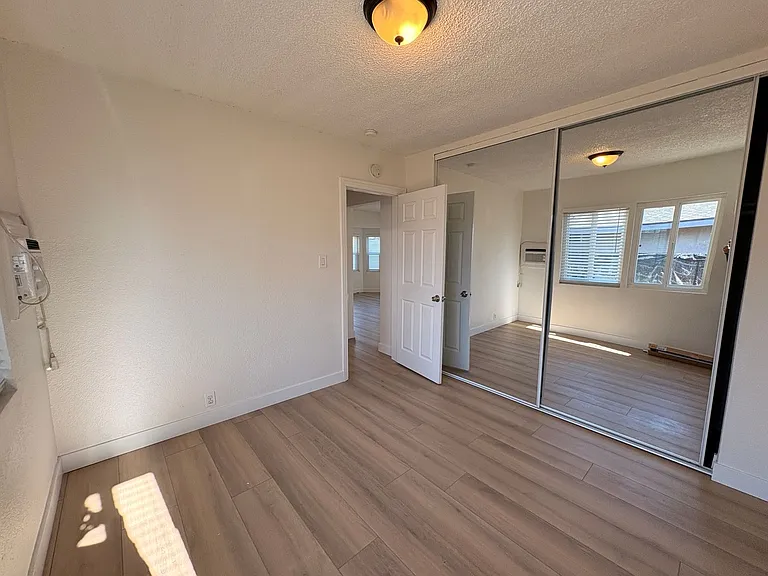 15635 Curtis Ave #1 — Photo 15