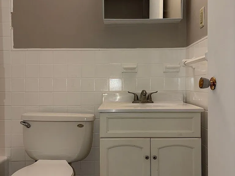 Aspen Apartments — Photo 36