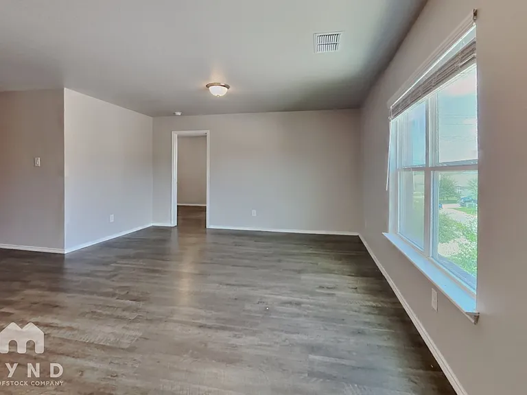 246 Savage St — Photo 13