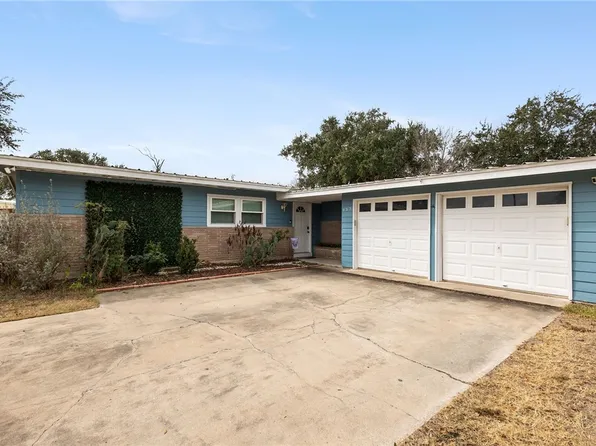 725 Santa Barbara Dr, Kingsville, TX 78363