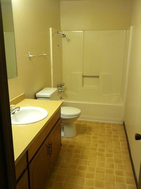 2nd image of 1314 Lauren Ln