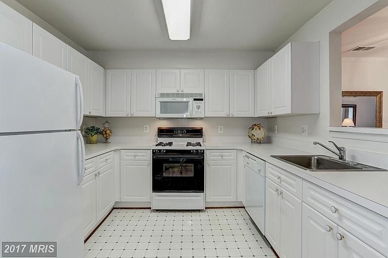 Lakeshore Condominiums Ashburn, VA Zillow