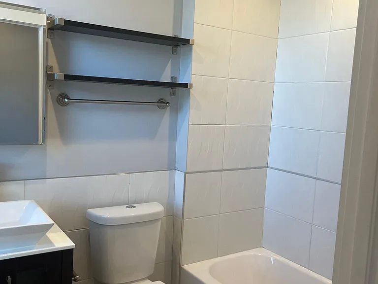 4234 Parkside Ave #2F — Photo 7