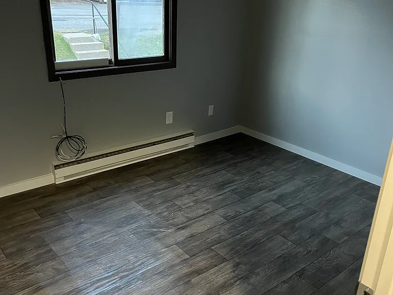 Stonehill Apartments — Photo 8