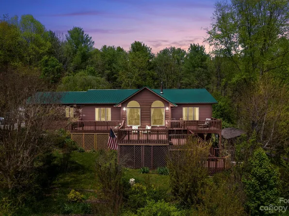 384 Turkey Creek Rd, Leicester, NC 28748