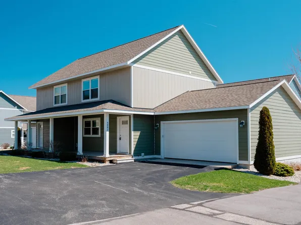 4082 Haverhill Ct #10, Traverse City, MI 49684