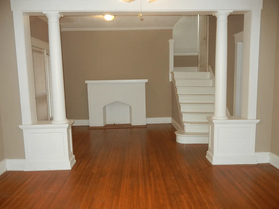 Building Photo 4