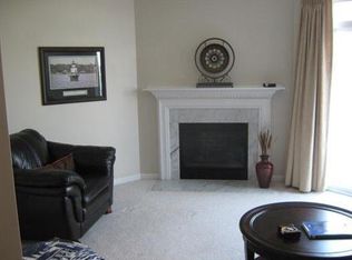 261 Rolling Hill Rd, Portsmouth, RI 02871