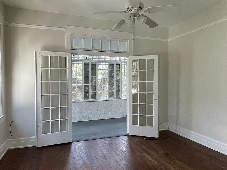 4620 Saint Charles Ave — Photo 1