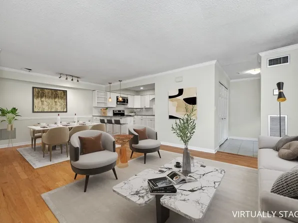 106 13th St APT 105, Charlestown, MA 02129