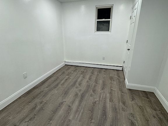 4th image of 21 Cooley Pl Floor 2
