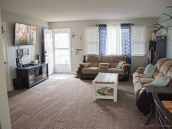 5th image of 1017 N Cody Ave