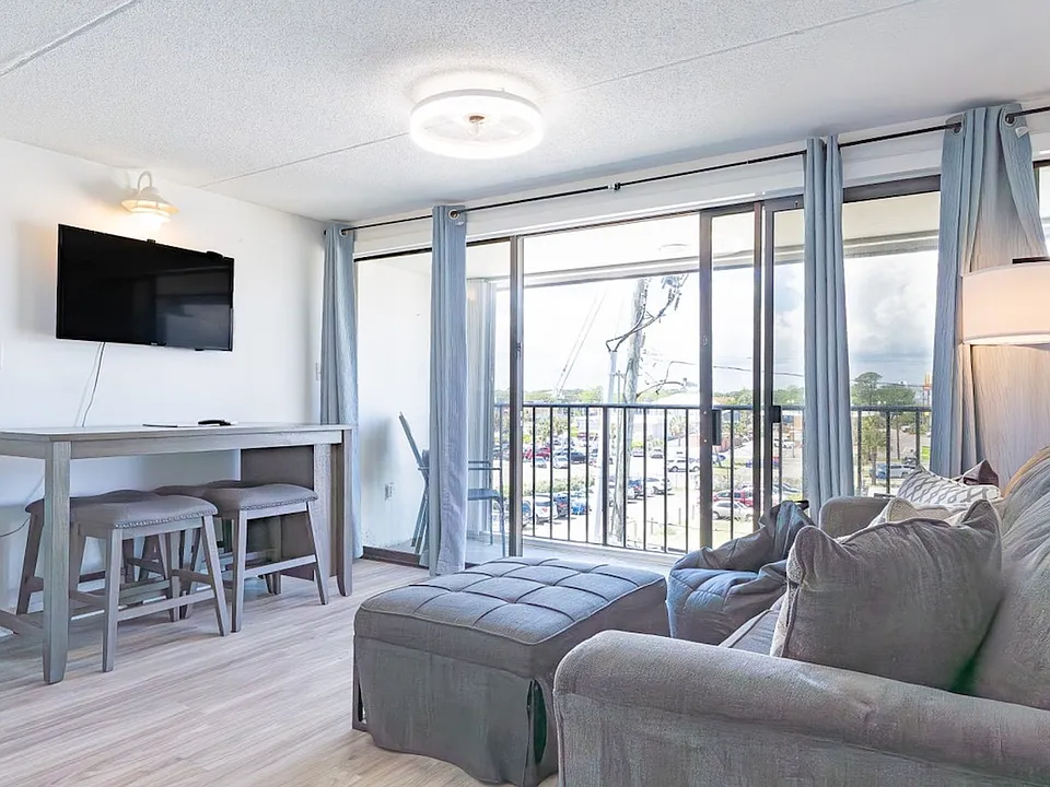 222 Carolina Beach Ave N #2-ID1609029P