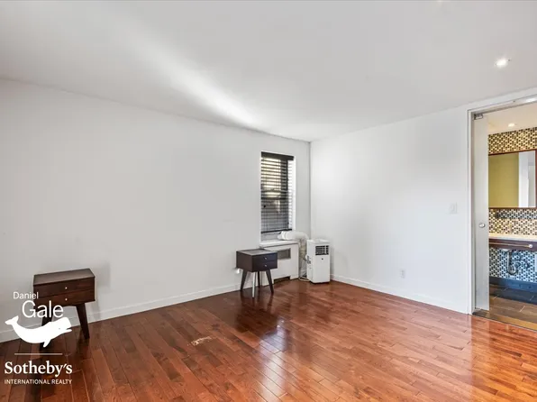 65-35 Yellowstone Boulevard image 14 of 21