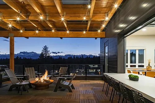 The Hixon at Westside Yard Photo 1