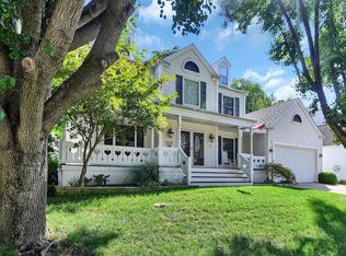 1282 Red Oak Plantation Dr, Ballwin, MO