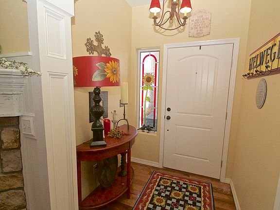 Entry into inviting L/R