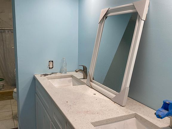 2nd image of 1161 Vincent Ave #1