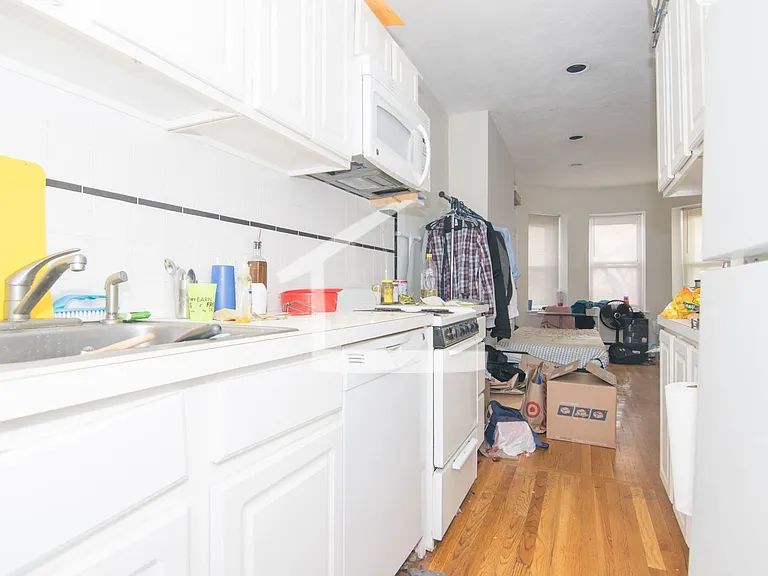 51 Westland Ave #4D — Photo 4