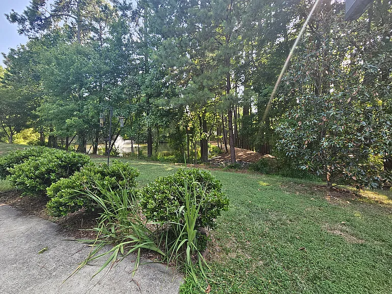 511 Emerald Downs Rd — Photo 18