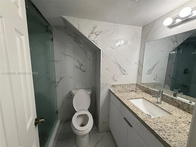 27 Laredo Pl — Photo 5