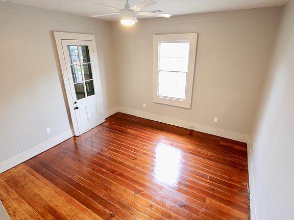 2nd image of 3402 Dauphine St