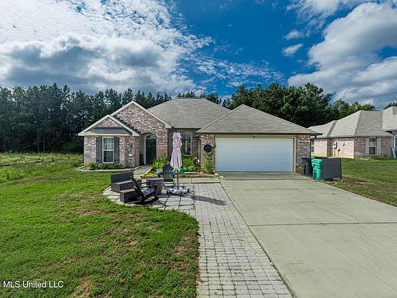 4th image of 640 Statesman Dr