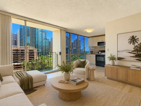 620 McCully St APT 1102, Honolulu, HI 96826