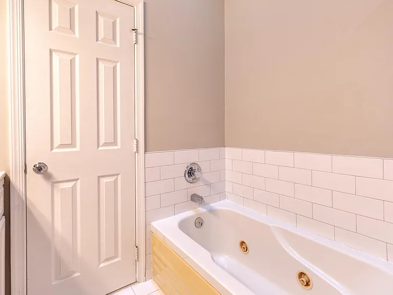 2502 Weston Ct — Photo 14
