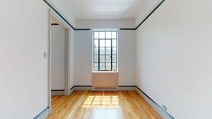 Rented by Bond New York | media 12