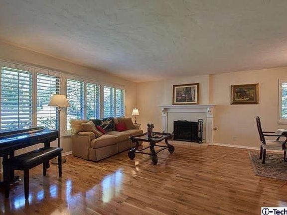 5th image of 1050 El Caballo Dr