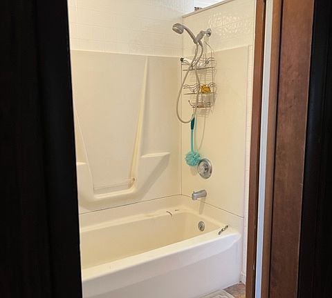 2nd image of 90 Watkins Ave APT 2