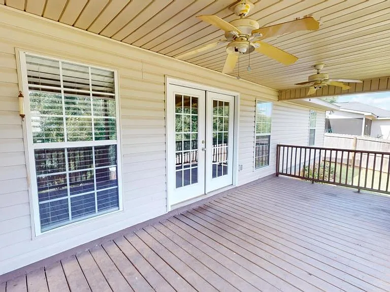 109 Mohegan Dr — Photo 22