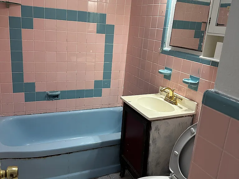 2132 Stevens St — Photo 14