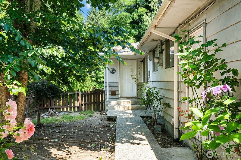 4th image of 7218 NE 155th Street
