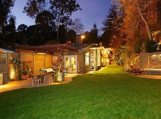 636 Tuallitan Rd, Los Angeles, CA 90049