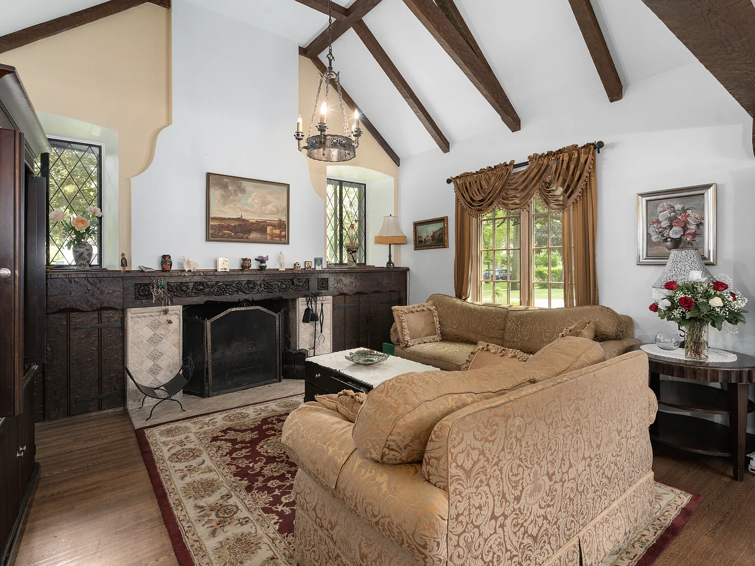 5 bed, 3.5 bath, 3271 sqft, $6,000 — Photo 4