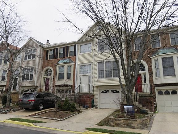 2nd image of 7025 Ashleigh Manor Ct