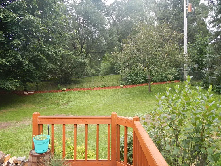 208 Arch St — Photo 12
