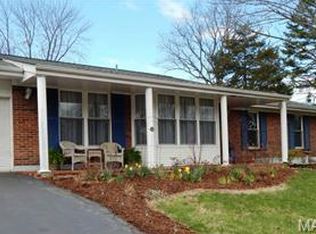 231 Pleasant Grove Ave, Ballwin, MO