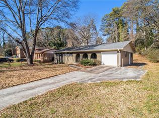2284 Chestnut Hill Cir, Decatur, GA 30032
