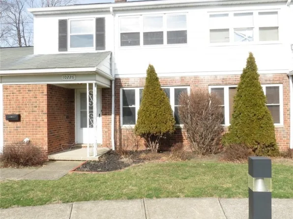 10226 Manorford Dr #7, Parma Heights, OH 44130
