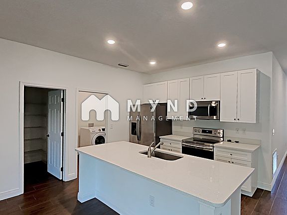 5th image of 11797 NE 63rd Dr