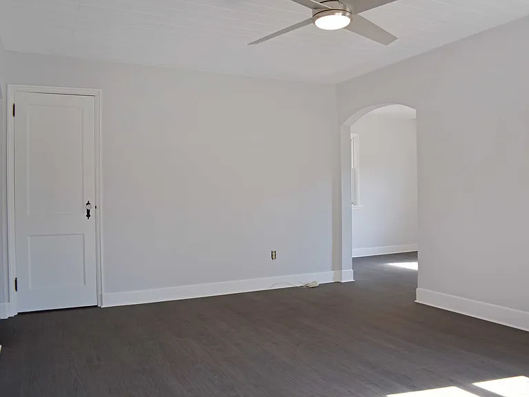 905 Burchfield Rd — Photo 13