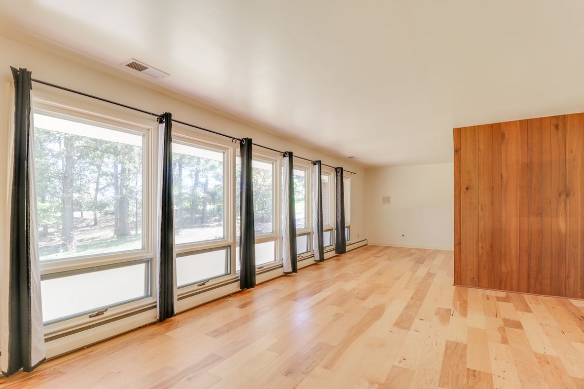 next background image